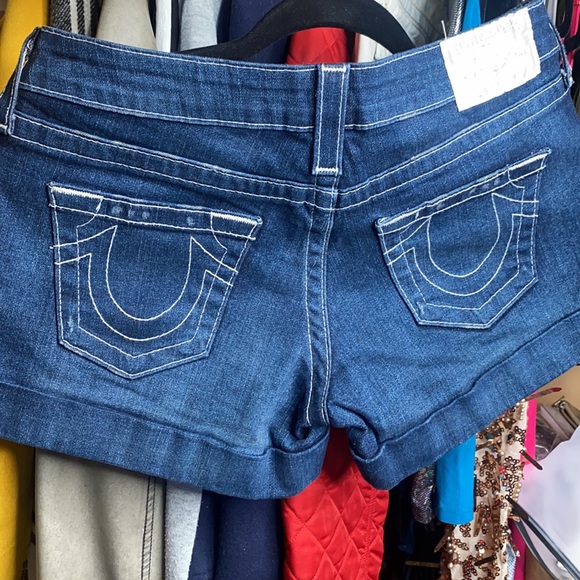 🔥True Religion Denim Shorts ***Excellent Pre-Owned condition;worn once*** - Picture 3 of 13